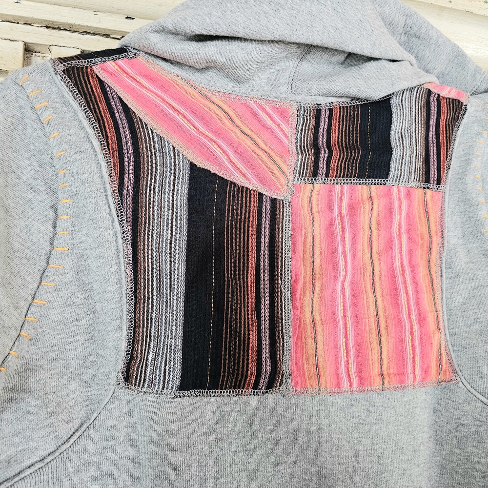 Free People Vintage Patchwork Hoodie Sweatshirt Gray Pink Trim Boho Small EUC - Picture 13 of 15